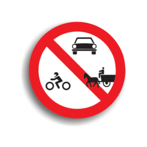 Accesul interzis autovehiculelor si vehiculelor cu tractiune animala 1